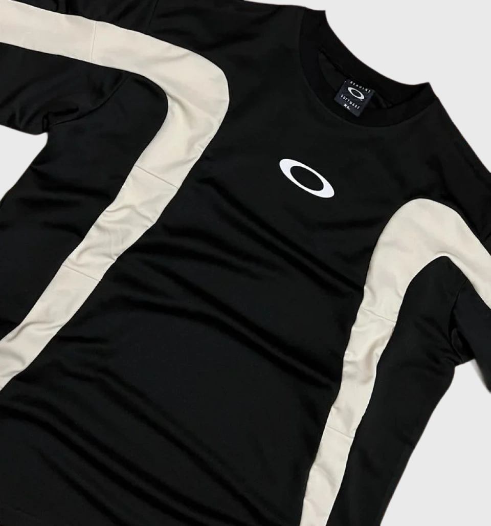 Camiseta Vintage - Oakley